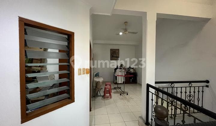Rumah Sunter Semi Furnish