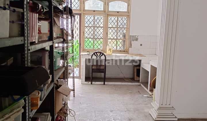 Rumah Sunter Hadap Timur