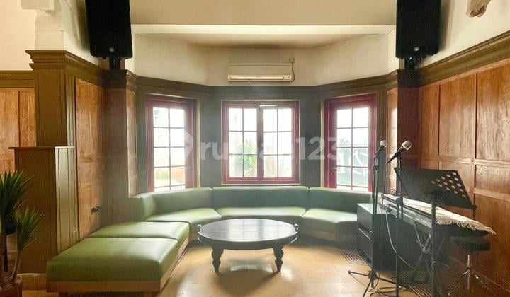 Menteng House Suitable for Business Location