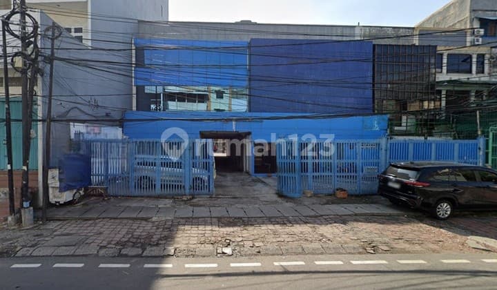 Ruko 3 Lantai di Pinangsia Tamansari, Hanya 12 Menit Ke Tol Angke