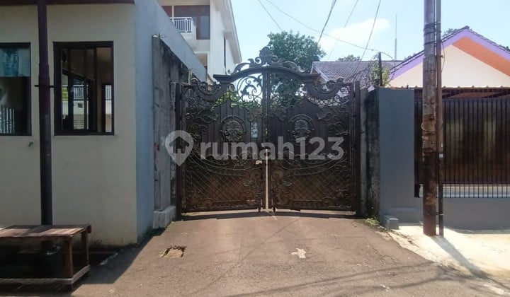 Rumah 2Lt Ada Pool di Pekayon Ragunan,Hanya 8 Menit ke Tol Ampera