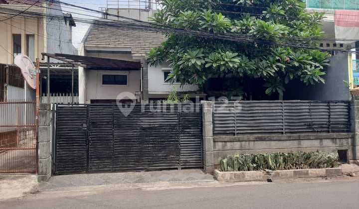 Rumah di Kebagusan Dalam Pasar Minggu, Dekat Aeon & Stasiun KRL