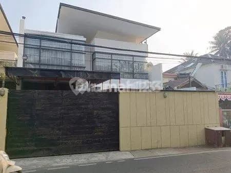 Rumah 2 Lantai di Lebak Bulus, Cilandak, Jakarta Selatan