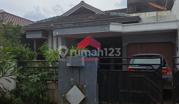 Rumah Hitung Tanah di Taman Kebon Jeruk Intercon, 10 Menit Ke Tol