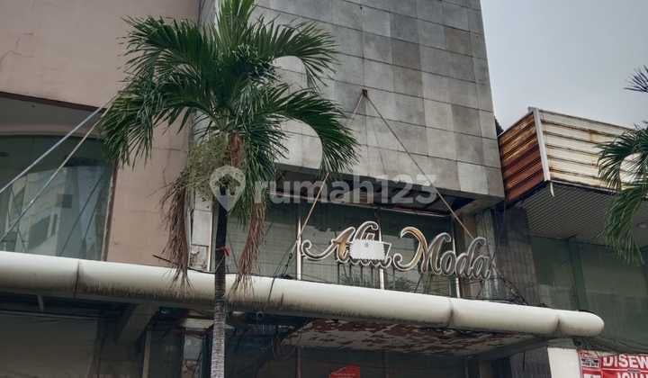 Ruko 3Lt di Pasar Baru Sawah Besar, Dekat Stasiun KRL Juanda