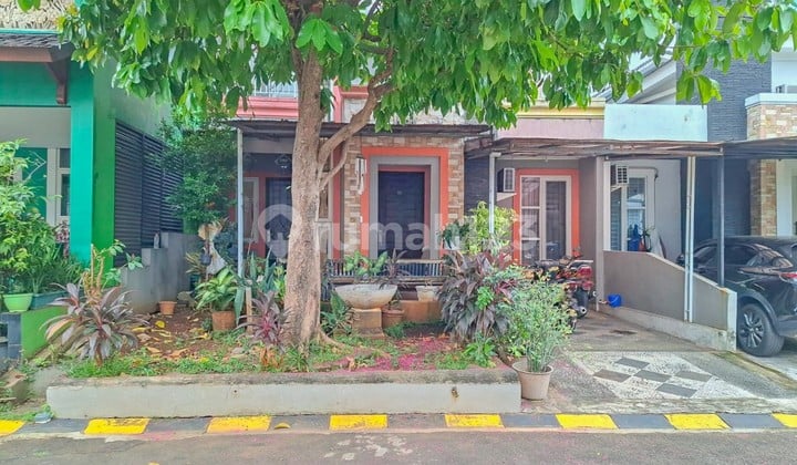 Rumah 2 Lantai di Graha Raya Valencia, Hanya 12 menit ke Tol Parigi