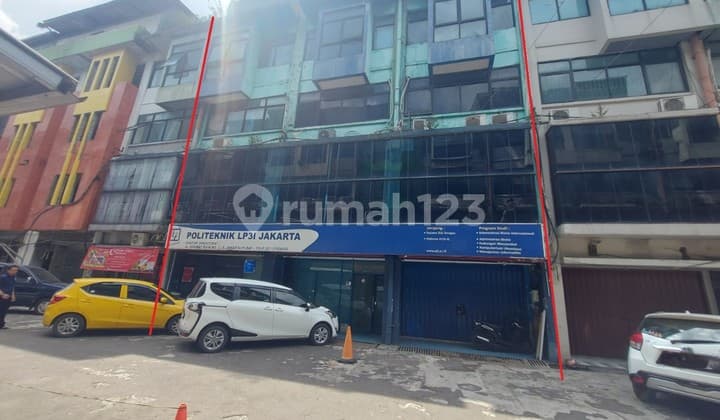 Ruko Gandeng 3 Unit 4Lt di Centra Kramat Raya Senen, Dekat Ui