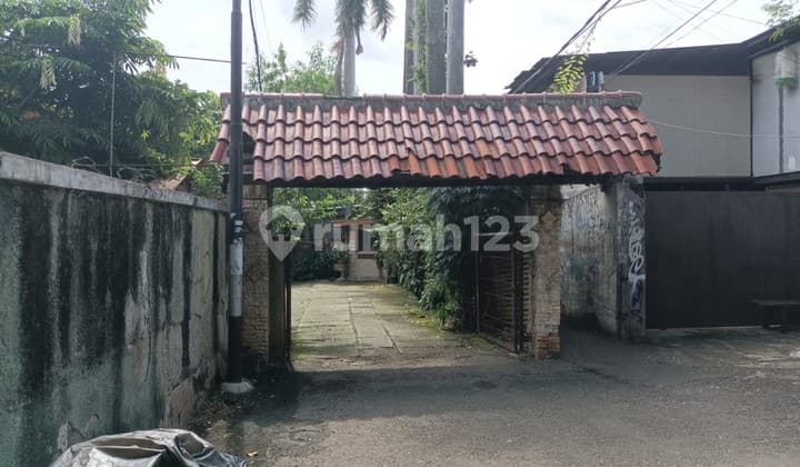 Rumah Hitung Tanah di Kemang, Hanya 14 Menit ke Tol Ampera