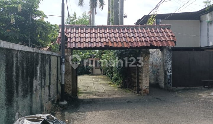 Rumah Hitung Tanah di Kemang, Hanya 14 Menit ke Tol Ampera
