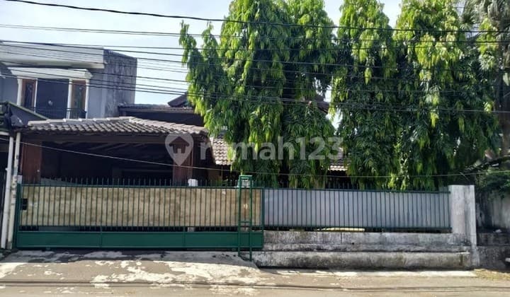 Rumah 2Lt di Bintaro Utara Sektor 1, Selangkah ke Tol & Stasiun