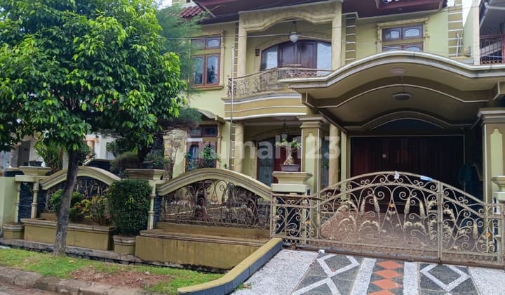 Rumah 2 Lantai di Kemang Pratama 3, 9 Menit ke Tol Bekasi Barat