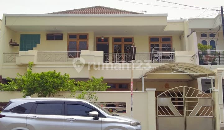Rumah 2 Lantai di Pluit Karang Sari, Hanya 3 Menit ke Tol Pluit