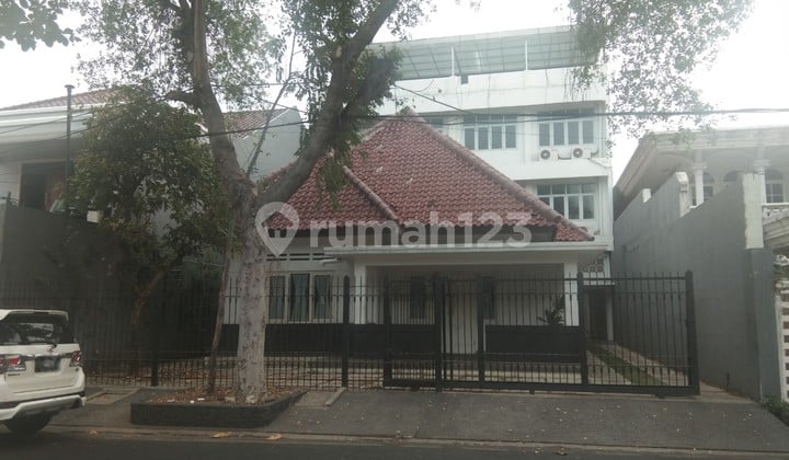 Rumah Tua di Persatuan Guru, Petojo Selatan, Dekat Kawasan Scbd