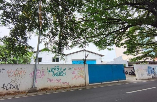 Gudang Pinggir Jalan di Pondok Aren, Hanya 7 Menit ke Tol Parigi