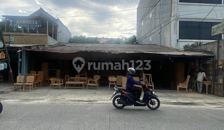 Ruang Usaha Seberang Al-Fath School di Cireundeu Raya Ciputat