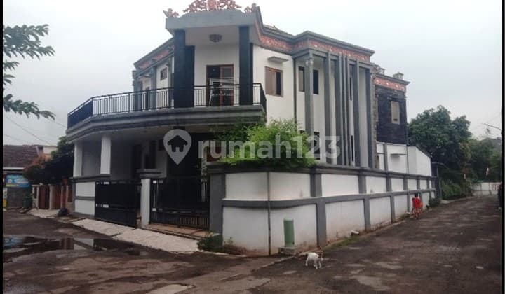 Rumah Hoek 2lt di Villa Rizki Ilhami, 10 Menit ke Tol Karawaci
