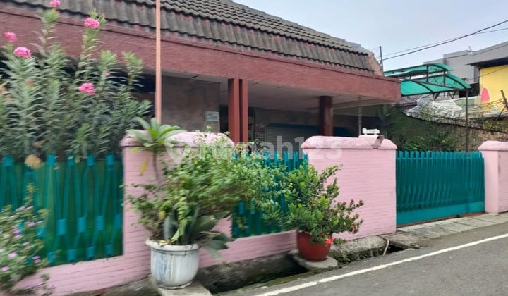 Rumah Lama 1 Lantai di Cideng, Hanya 10 Menit ke Tol Tomang