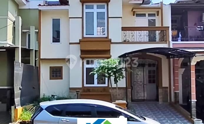 Strategic House in Legenda Wisata Cibubur, Great Price, Ready to Occupy