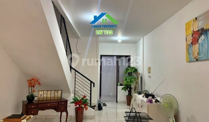 Disewakan Ruko 2 Lantai di Lokasi Ramai Legenda Wisata Cibubur