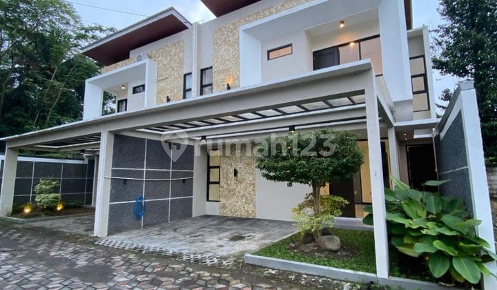 Rumah Modern Timur Pasar Gentan Jalan Kaliurang Ngaglik Sleman