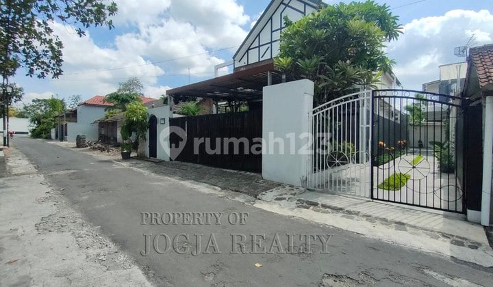 Scandinavian Luxury Furnished House Jl Palagan Ngaglik Sleman Jogja