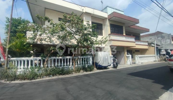 Rumah Induk Dan Kos Full Penghuni Dekat Kampus di Babarsari Caturtunggal Depok Sleman