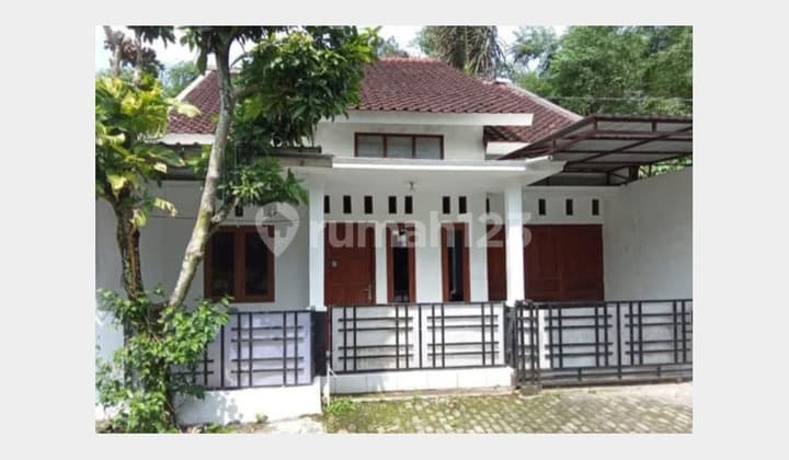 Rumah Siap Huni Jalan Kaliurang KM 14 Dekat Uii Ngaglik Sleman