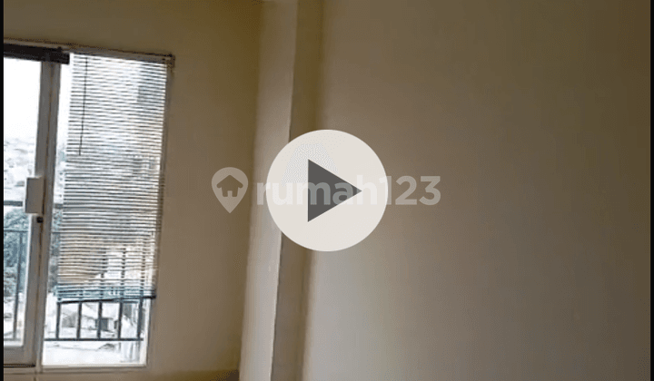 Apartemen 2 Br Hadap Kolam Renang Tower A