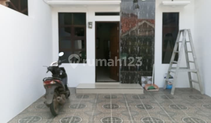 American Celasik Baru Siap Huni Dalam Komplek Perumahan Aman