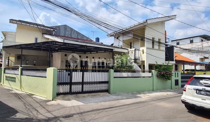 Rumah Hoek Murah Strategis Bagus Siap Huni Perumnas Klender