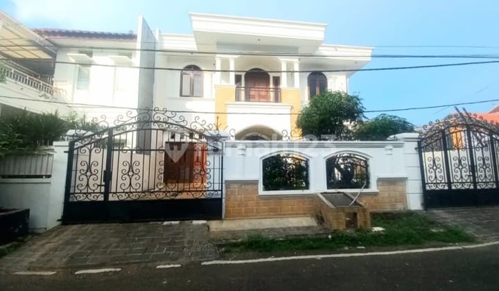 Rumah Mewah Harga Terjangkau Siap Huni