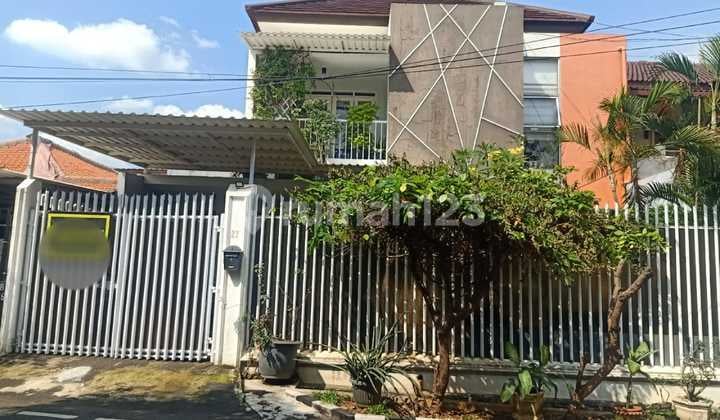 Rumah Mewah Tanah Luas Lingkungan Aman Nyaman Akses Strategis