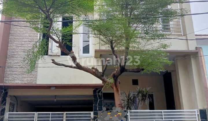 Rumah Scondary Di Cluster Kebagusan Jakarta Selatan