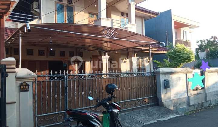 Rumah 2 Lantai Bagus Semi Furnished Pondok Kelapa, Jakarta Timur