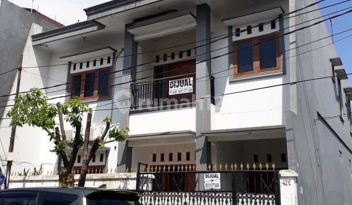 Rumah 2 Lantai Bagus SHM di Kayu Putih , Jakarta Timur
