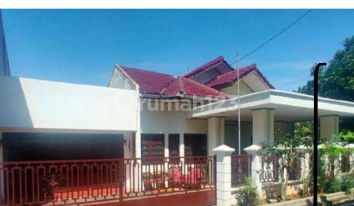 Rumah Asri di Palm Kartika Bambu Apus Jakarta Timur