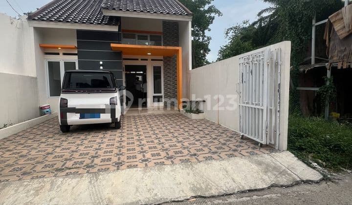 Rumah 1,5 Lantai Bagus SHM di Jatiwarna Bekasi