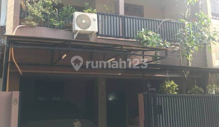 Rumah 2 Lantai Bagus di Rawamangun , Jakarta Timur