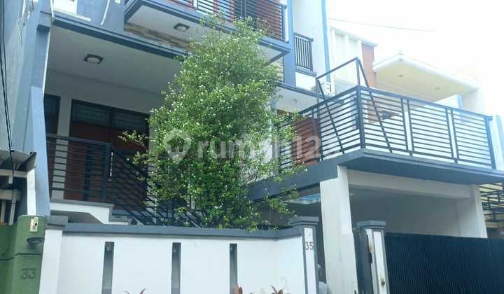 Rumah Palmerah 4 Lantai Furnished di Cluster Jakarta Barat