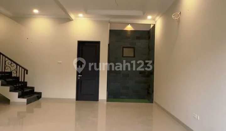 Siap Huni, Rumah, 2 Lantai, Bebas Banjir di Duren Sawit
