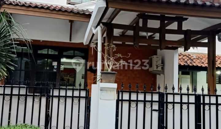 Rumah Murah 2 Lantai Lokasi Strategis di Pondok Kelapa