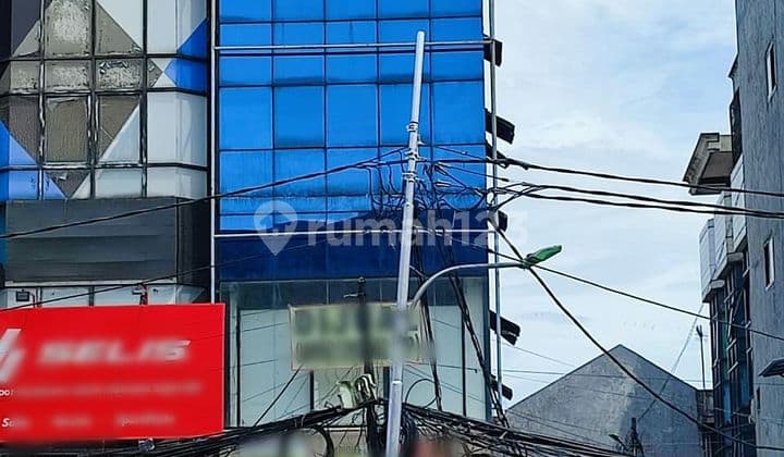 Ruko Siap Pakai Posisi Hoek dekat Arion Mal Rawamangun