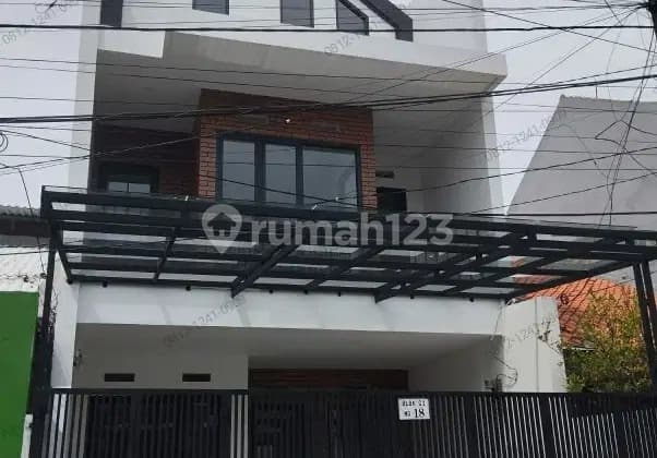 Rumah Cantik Siap Huni di Pondok Kelapa