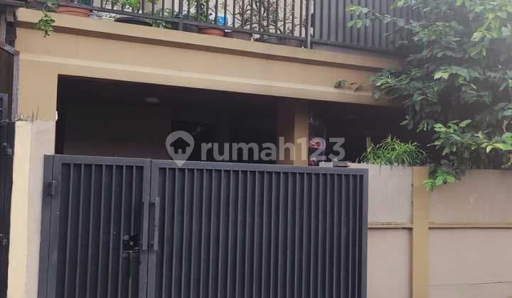 Rumah di Kavling Dki Pondok Kelapa