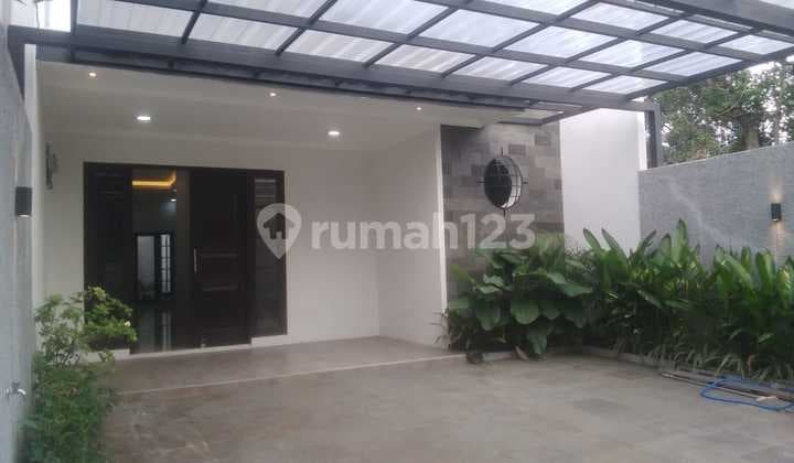 Brand New House Dalam Komplek di Cinere