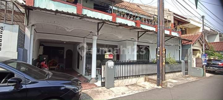 2-Story House in Cipinang Kebembem Near Persahabatan Hospital, Rawamangun, East Jakarta