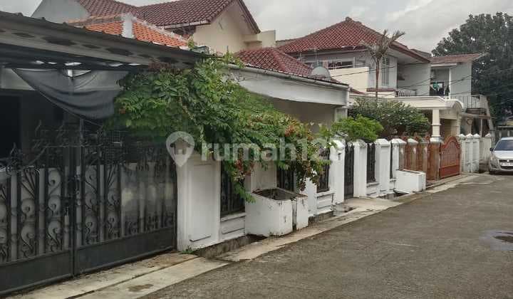 Rumah Harga Hitung Tanah Dalam Komplek di Duren Sawit Jakarta