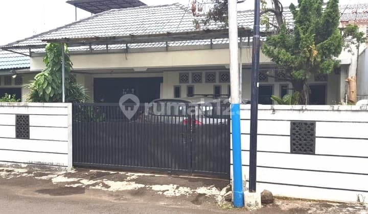 Rumah 1,5 Lantai Di Komplek Waringin Permai Jatiwaringin Jakarta Timur