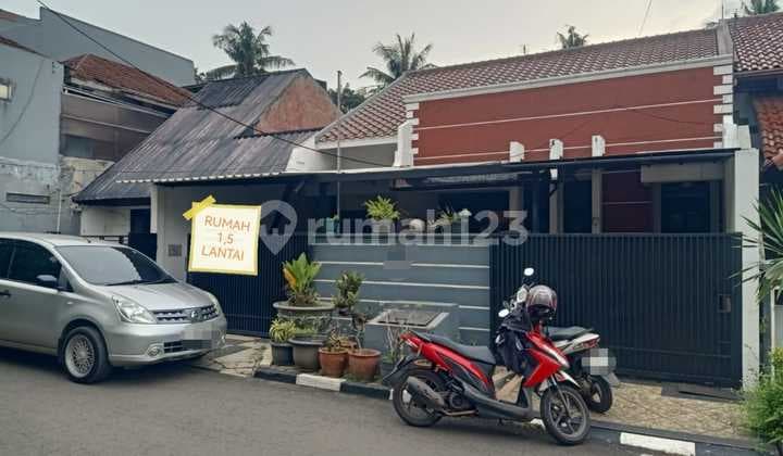 Rumah 1,5 Lantai Dalam Komplek Duren Sawit Dekat Ke Kalimalang