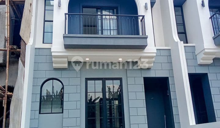 Rumah Classic Modern Dalam Cluster Di Cinere Dekat Ke Tol Brigif